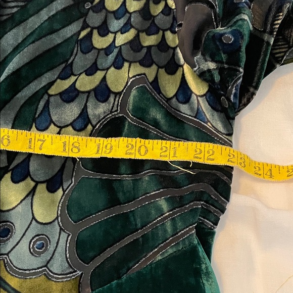 Elegant Green and Black Women's Kimono Jacket - Picture 7 of 13